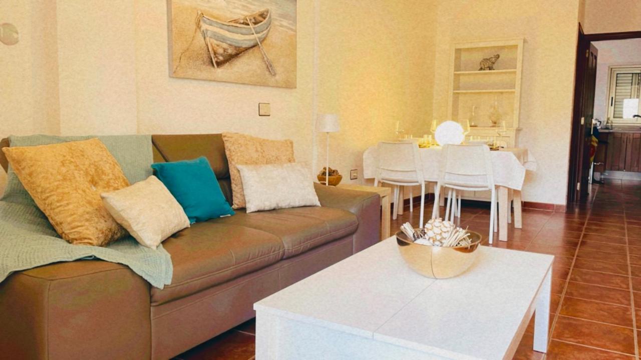Apartamentos Vista Marina - El Medano Buitenkant foto